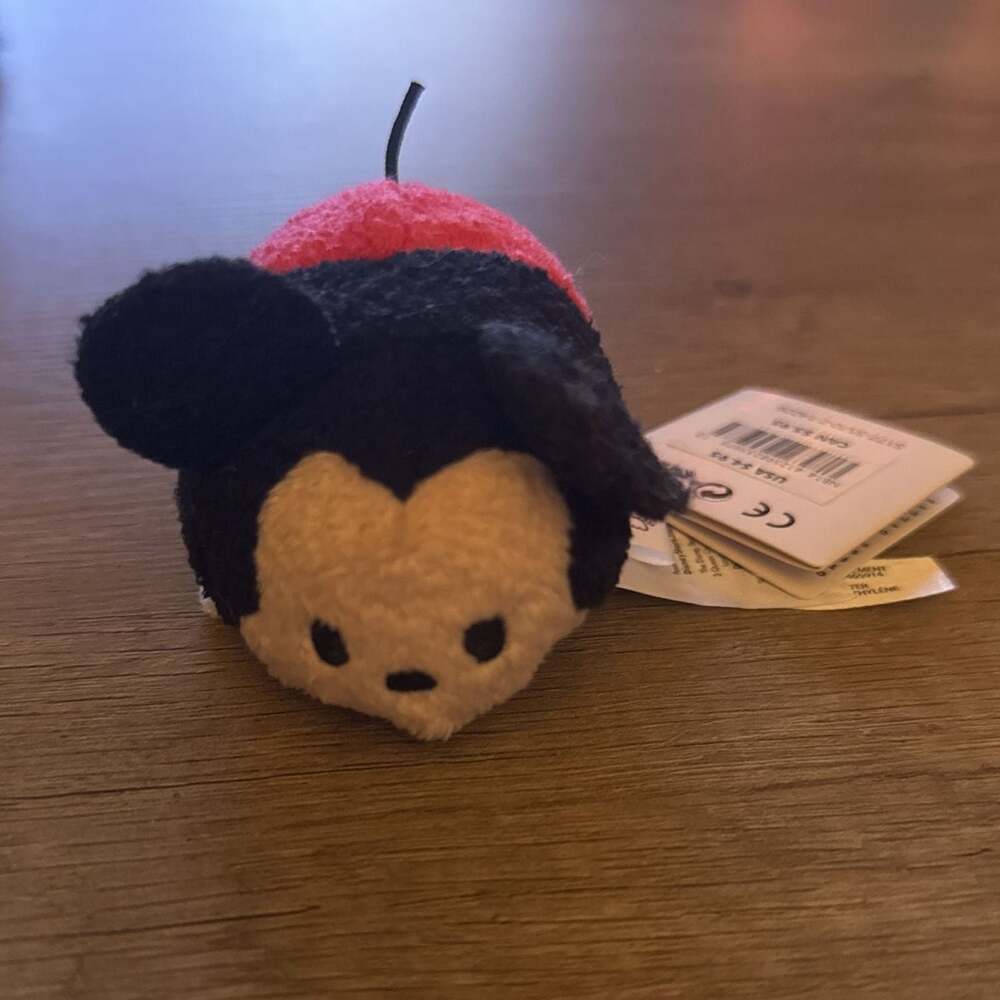 Disney Tsum Tsum Mickey Mouse Plush‎ Stuffed Animal Mini 3.5"